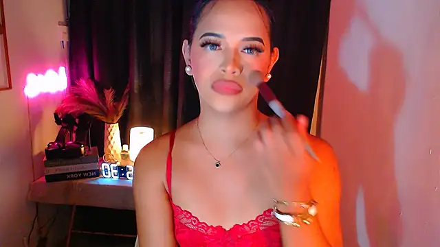 Lorainnelustts live sex cam