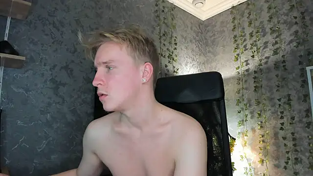 AlexxSweet live sex cam