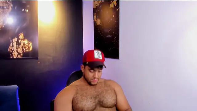Big_furry_bear13 live sex cam