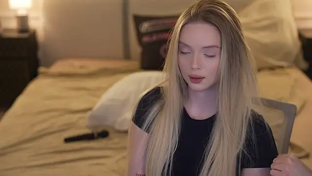 Cassy-Celestial_ live sex cam