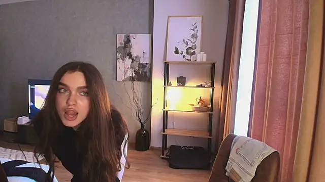 MayaGlow live sex cam