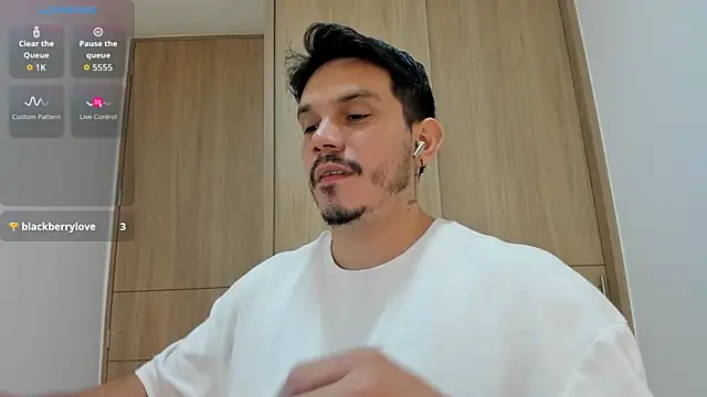 alejandro_stark live sex cam