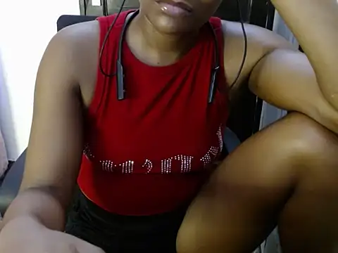 savage_laura live sex cam