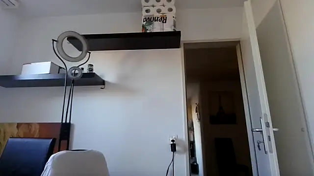 alpha-hunk live sex cam