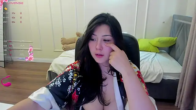 Kuro_Ren live sex cam