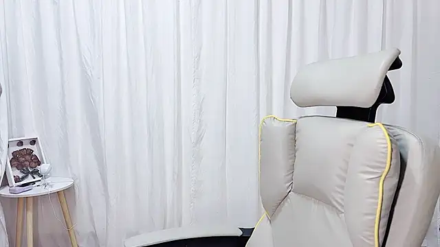 Dec-7758 live sex cam