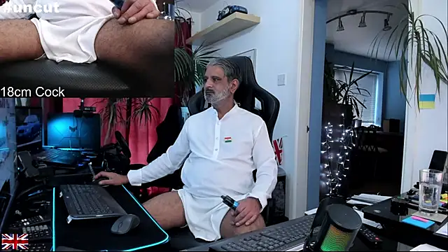 OnlineBossUK live sex cam