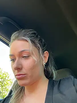 petrouchkaaa_ live sex cam