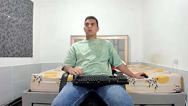 simookeler live sex cam