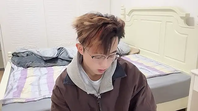 STxuguanhan live sex cam