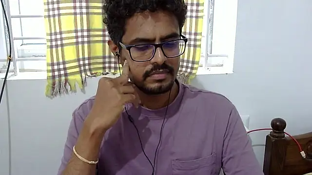 The_SHY_uncut live sex cam