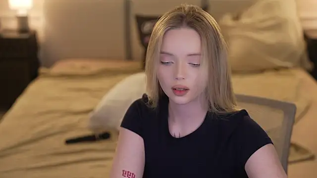 Cassy-Celestial_ live sex cam