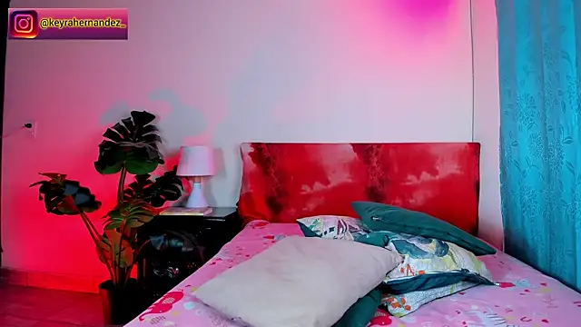 Esmeralda_h live sex cam