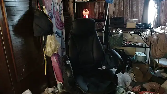 Ombeline1 live sex cam