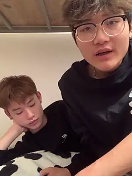 KK-cuteboy live sex cam
