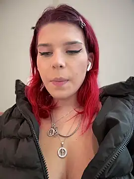 RiriRoseey live sex cam