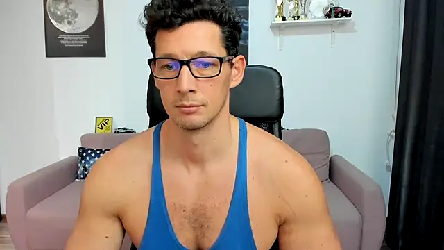 BrutusK08 live sex cam