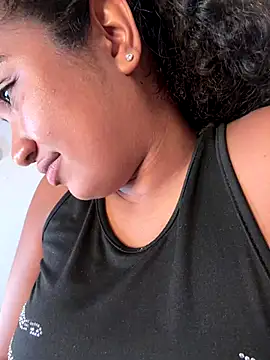 MilaTeenX live sex cam