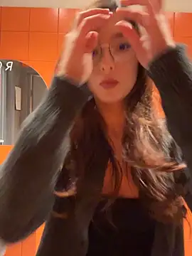 LilluKatten live sex cam