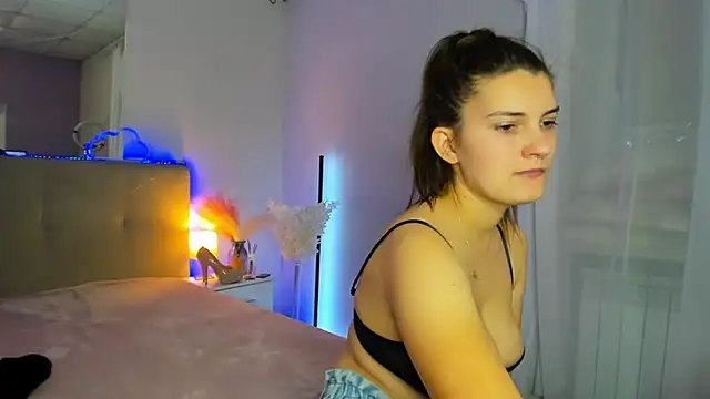 Laura_Leee live sex cam