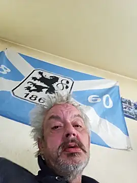 Fonse1860 live sex cam