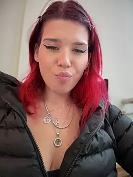 RiriRoseey live sex cam