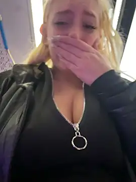 Milkyy_wway live sex cam