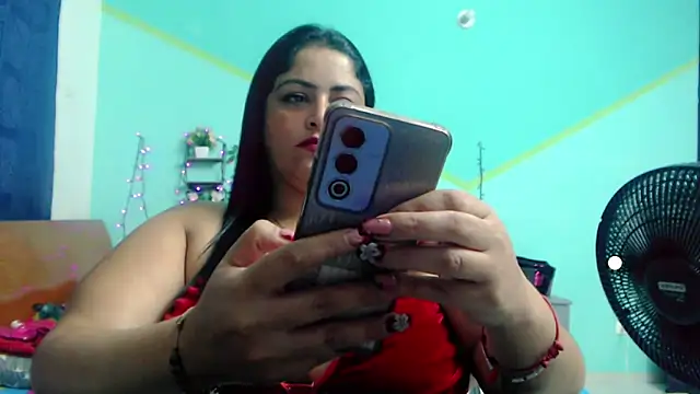 NickyRibeiro live sex cam