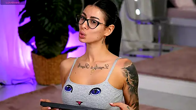 EvaAmanti live sex cam