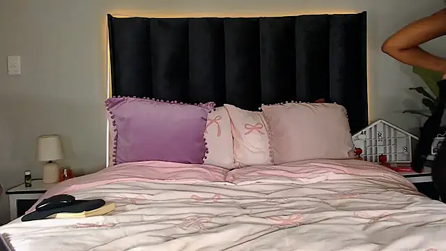 FRUITOFEDEN01 live sex cam