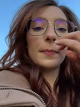 LilluKatten live sex cam