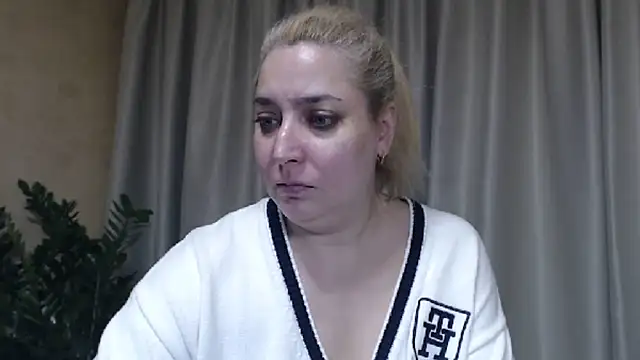 sweetpussy13 live sex cam