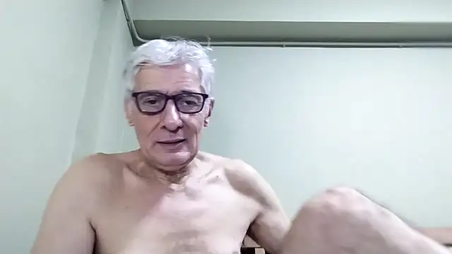 BIGUNCUTHARDCOCK live sex cam