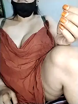 Tishani live sex cam