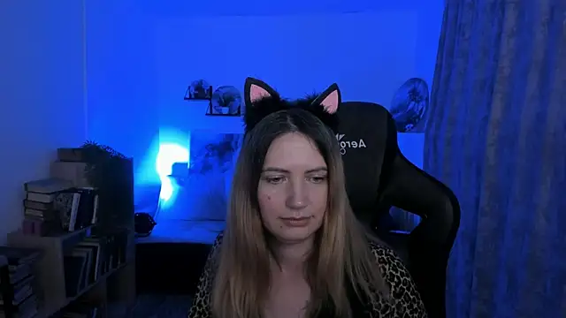 AleksaLaurent live sex cam