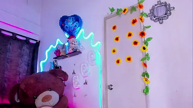 daniela_bigcock22 live sex cam