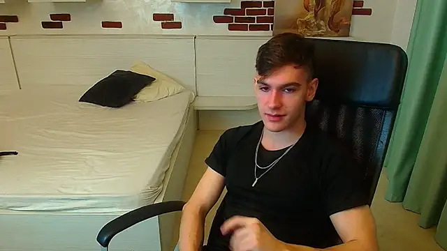 BradyFlint live sex cam