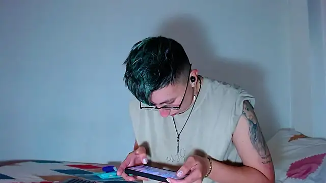 Sexyboy_666 live sex cam