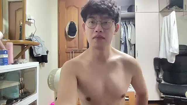 Passionatetwink2 live sex cam