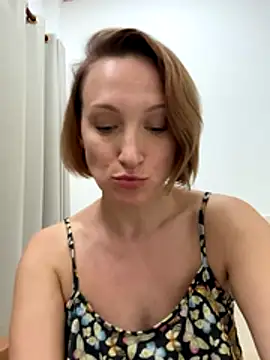 UmaTruewoman live sex cam