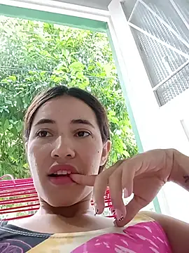 -Nicol live sex cam