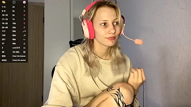 FoxySable live sex cam