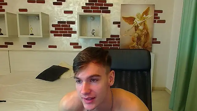 BradyFlint live sex cam