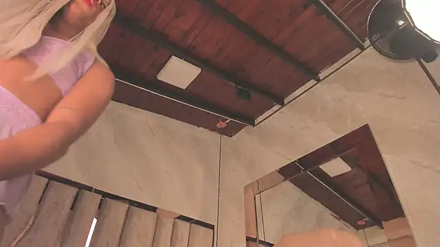 ari_monet live sex cam