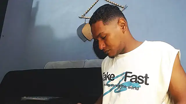 Grandeygruesa1 live sex cam