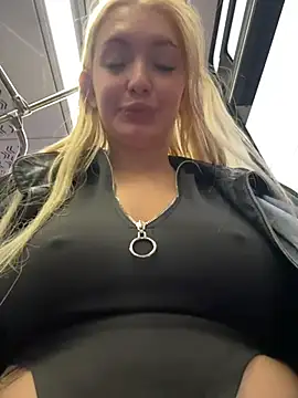 Milkyy_wway live sex cam