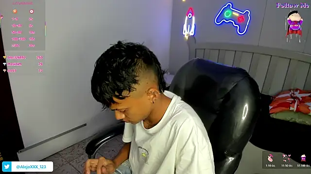 loistwink_ live sex cam