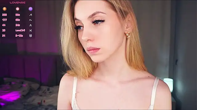 VeronaBench live sex cam