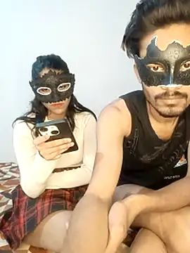 Lovebirdss live sex cam