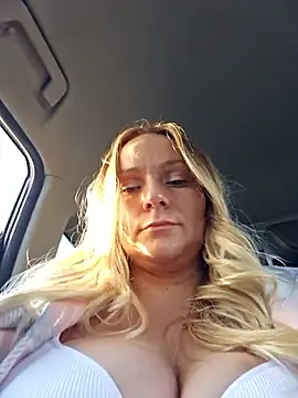 Bondgirl_013 live sex cam